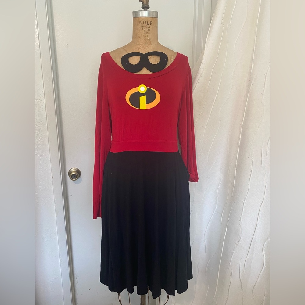 Torrid/ Disney /Pixar Red and Black Long Sleeve “incredibles” costume Dress